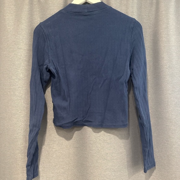 Long sleeve crop shirt - Picture 2 of 3